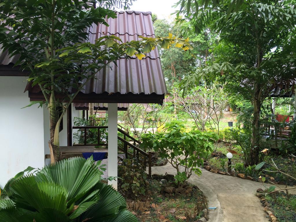 Baansanook Resort & Swimming Pool Ко Чанг Экстерьер фото
